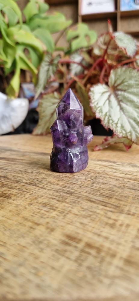 Amethist punt carving
