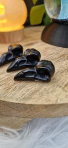 Obsidiaan raaf skelet hoofd