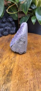 Amethist ruw staand 2