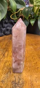 Bloemagaat punt met kristallengrot