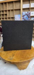 Display edelsteen zwart met bogen
